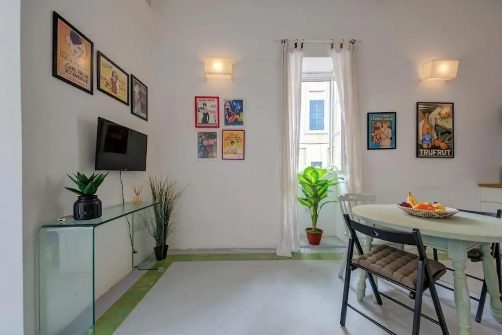 Holiday home Traditional Maltese Town House In Floriana Malta