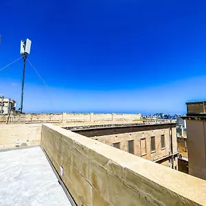 Designer Duplex Penthouse In Floriana