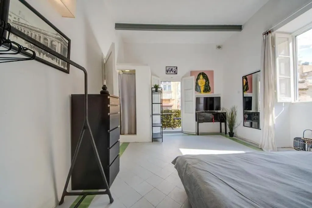 Traditional Maltese Town House In Floriana Malta