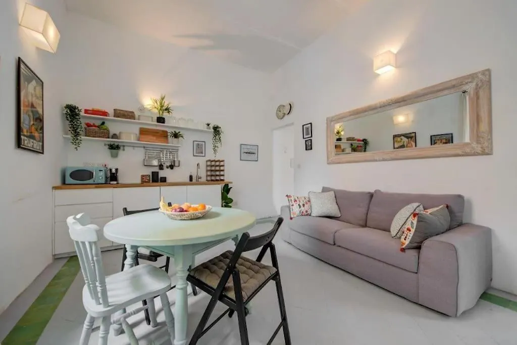 Traditional Maltese Town House In Floriana Il-Furjana