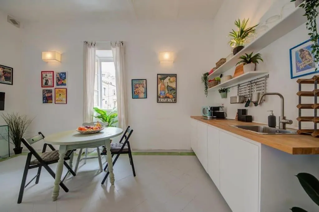 Traditional Maltese Town House In Floriana Holiday home
